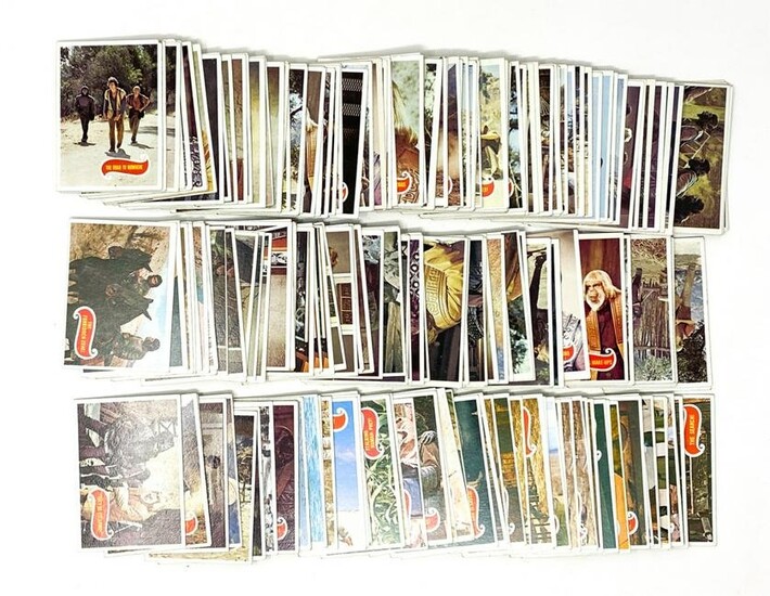 1975 PLANET OF THE APES CARD COLLECTION