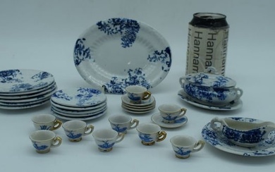 19th Century Swansea Blue and White part Dolls Toy Dinner Service together with a 20th Century Dolls