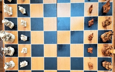 סט שחמט שנהב עתיק בקופסת לוח תואמת, 32 כלים...