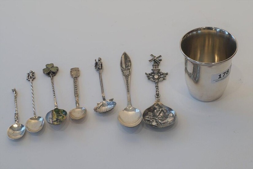 6 silver spoons, various amounts of silver and models + Silver spoon vase, 800 (7x)