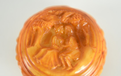 CARVED BUTTERSCOTCH AMBER LIDDED DISH