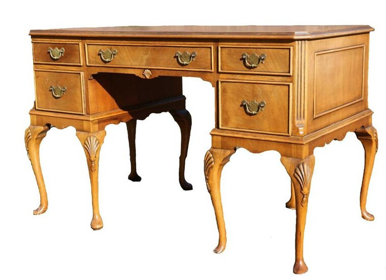 ENGLISH QUEEN ANNE LEATHER TOP WRITING DESK