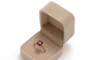9ct Yellow Gold Ring with a lab grown Red Square Cut Sapphire with small diamonds. Made in Noosa. Size S (9.5)