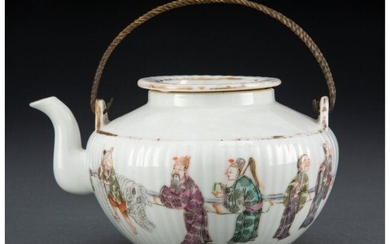A Chinese Famille Rose Teapot, Qing Dynasty, 19t