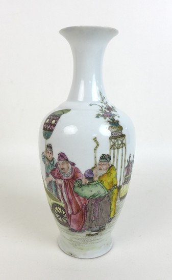 A Chinese Republic porcelain vase, of baluster form with fla...