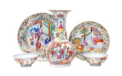 A GROUP OF CHINESE EXPORT PORCELAIN 清十九世紀 外銷瓷器一組