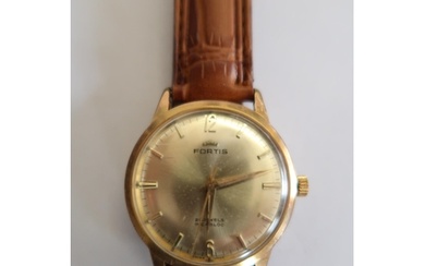 A Gents Fortis Incabloc wristwatch on a leather strap, worki...