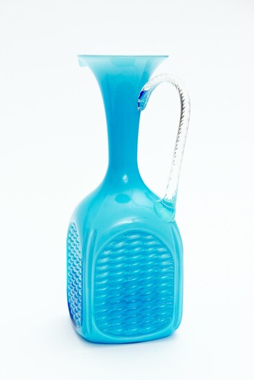 A RETRO SWEDISH BLUE GLASS HANDLED VASE/JUG, 33.5 CM HIGH, LEONARD JOEL LOCAL DELIVERY SIZE: SMALL