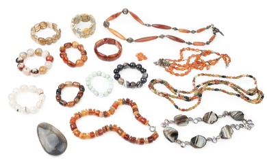 A collection of agate and hardstone jewellery, comprising a bracelet...
