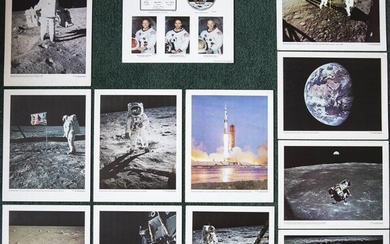 A complete collection of NASA colour offset photographs from the Apollo 11 Mission in July 1969. Original envelope included. 35×27 cm. (12).