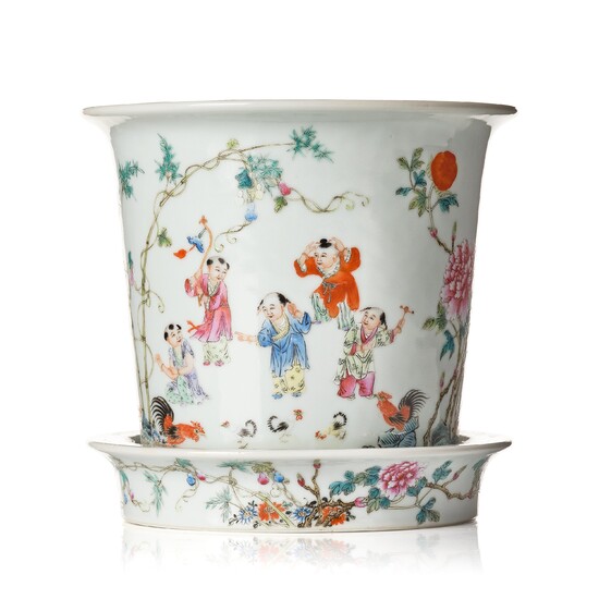 A famille rose flower pot, late Republic, China, 20th Century.