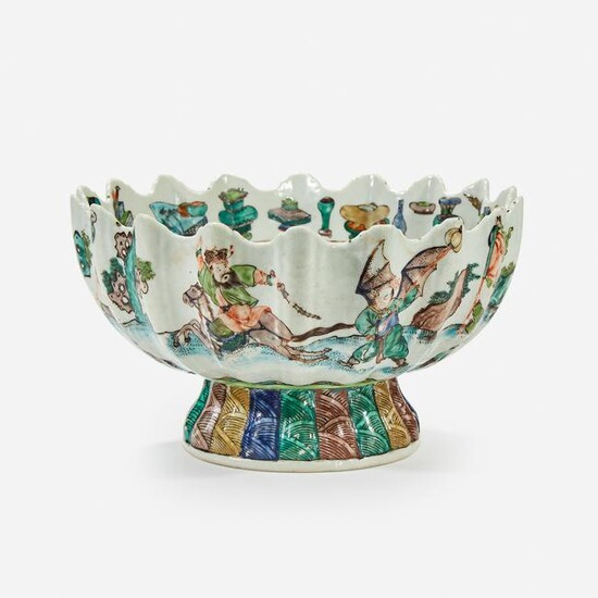 A famille verte-decorated porcelain lobed bowl