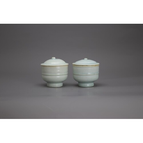 A rare Pair of Qingbai Cups and Covers,Southern Song Dynasty...