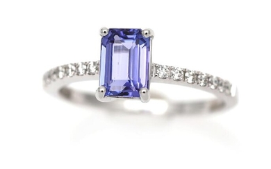 SOLD. A tanzanite ring set with a tanzanite weighing app. 1.00 ct. and diamonds, mounted in 18k white gold. Size 52.5. – Bruun Rasmussen Auctioneers of Fine Art