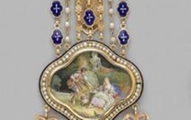 A yellow gold chain decorated with two poly-lobed...