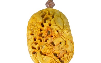 ANTIQUE CHINESE FISH CARVED JADE AMULET PENDANT