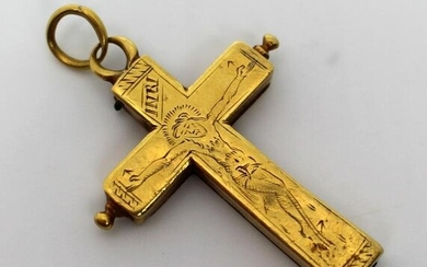Antique High Carat Gold Crucifix Pendant