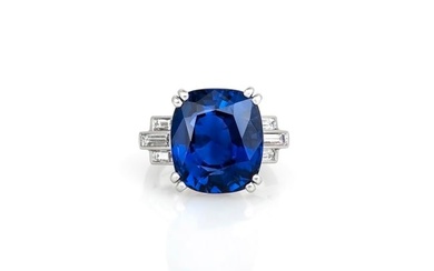 Art Deco 17.13 Carat Ceylon No Heat Sapphire Ring