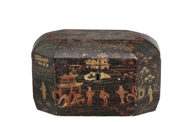 Boîte à thé octogonale en laque, avec deux compartiments en métal, Chine, XIXe s., la boîte ornée de scène de genre sur fond noir, le