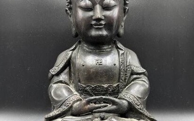Bronze sitting Buddha
