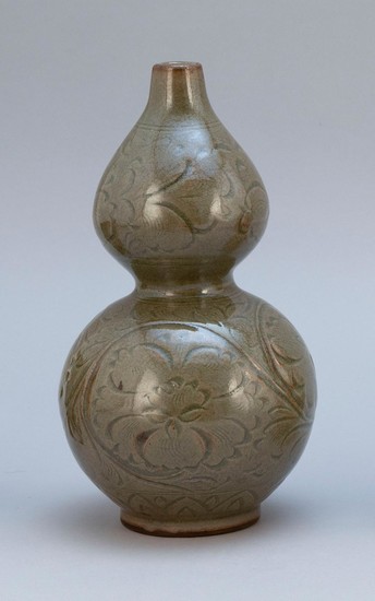 CHINESE LONGQUAN CELADON PORCELAIN DOUBLE GOURD-FORM VASE Incised floral decoration. Height 9.5".