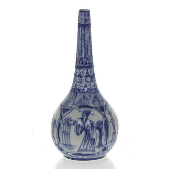 Chinese Blue and White Porcelain Solifleur Vase.