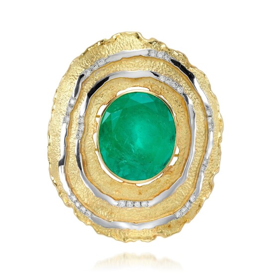 Emerald and diamond brooch