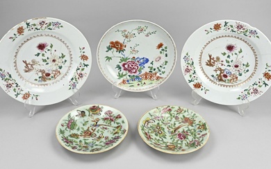 Five Chinese plates Ø 19 - 26 cm.