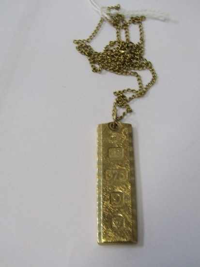 GOLD BAR PENDANT, 9ct gold 15 gram bar pendant on a yelow me...