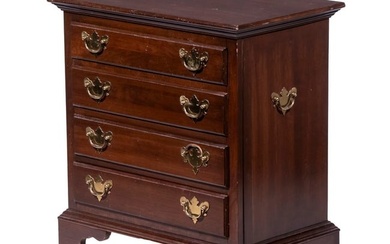 HITCHCOCK FURNITURE FOUR-DRAWER CHEST