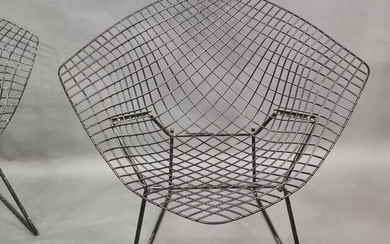 Harry BERTOIA (1915-1978), Ensemble de 4 fauteuils modèle 421 LU dit "Diamond chair", assise en...
