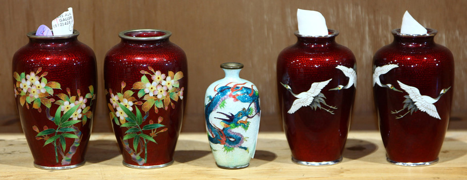 Japanese One shelf of Cloisonne Red Ginbari Vases