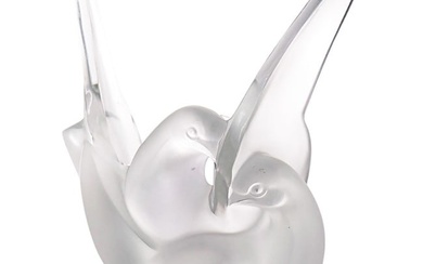 Lalique France "Sylvie" Dove Love Birds In Frosty Glass.