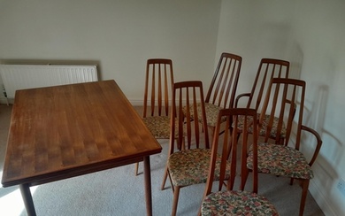 Mid 20th century Danish design extending dining table and si...