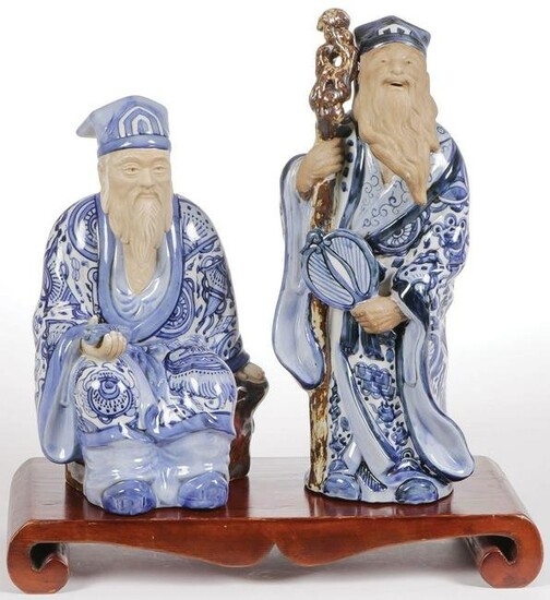 PAIR OF JAPANESE GLAZED FIGURES ON STAND