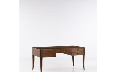 Paolo Buffa (1903-1970) Desk Walnut and brass Model created circa 1940 H 79,5 × L 169 × W