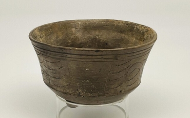 Pre-Columbian Mayan Incised Pottery Bowl