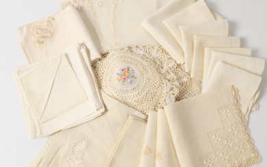 TABLECLOTHS AND NAPKINS, 60 pieces, crocheted and linen with lace.