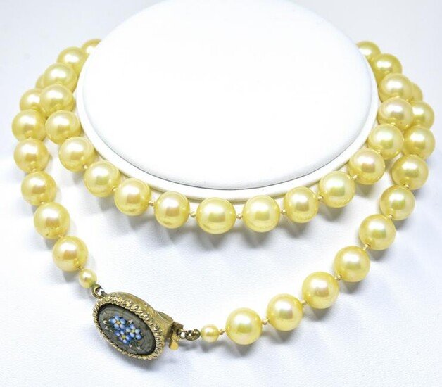 Vintage Hand Knotted Pearls w Micro Mosaic Clasp