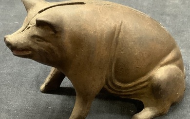 Vtg Cast Iron Pig Coin Bank