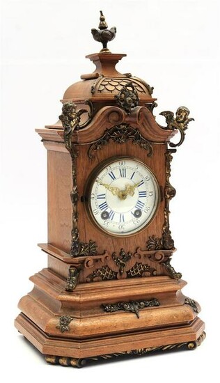 Walnut Lenzkirch table clock