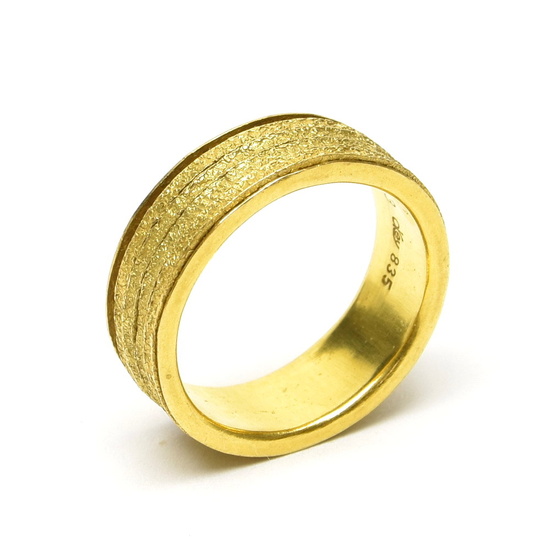 Yellow gold ring (20 Kt / 6 grams), design &...