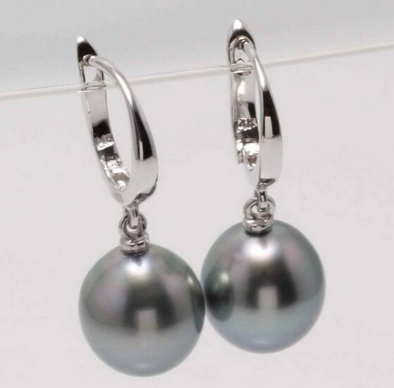 14 kt. White Gold - 10mm Tahitian Pearl Drops