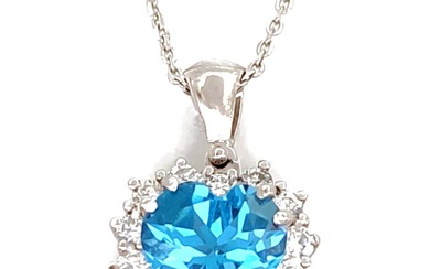 18 kt. White gold - Necklace with pendant - 2.00 ct Topaz - 0.42 ct Diamonds
