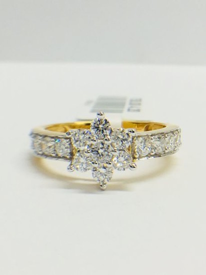 18ct Yellow gold Diamond Cluster ring, G/H colour...