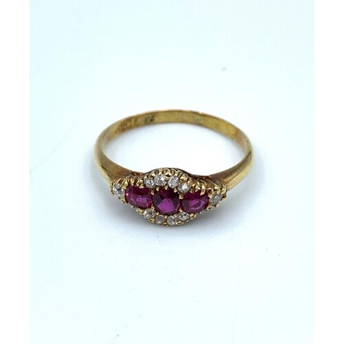 18ct yellow Gold antique Ring, having Rubies to centre and D...