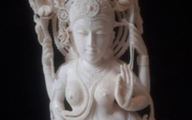 Ivory sculpture of the goddess Lakshmi - 28 cm - India - circa 1920
