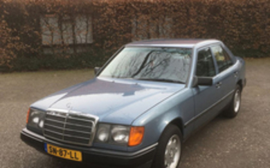 Mercedes-Benz - 230 E (W124) - 1987