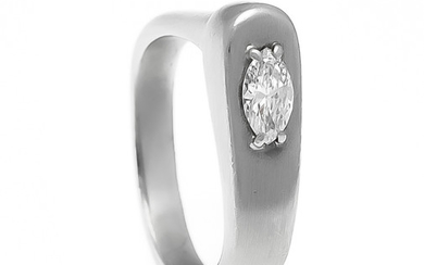Diamond ring WG 585/000 with a diamond navette...