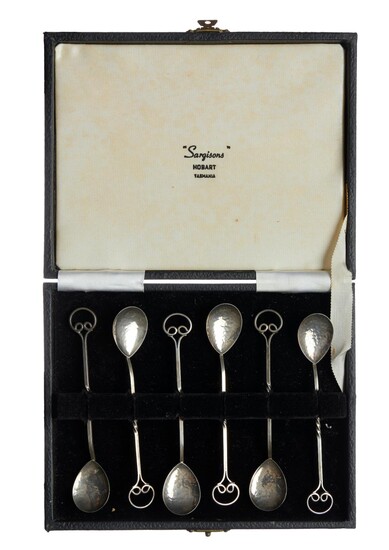 A BOXED SET OF SIX STERLING SILVER COFFEE SPOONS BY SARGISONS, HOBART
